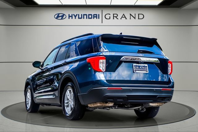 Used 2024 Ford Explorer XLT RWD image 4