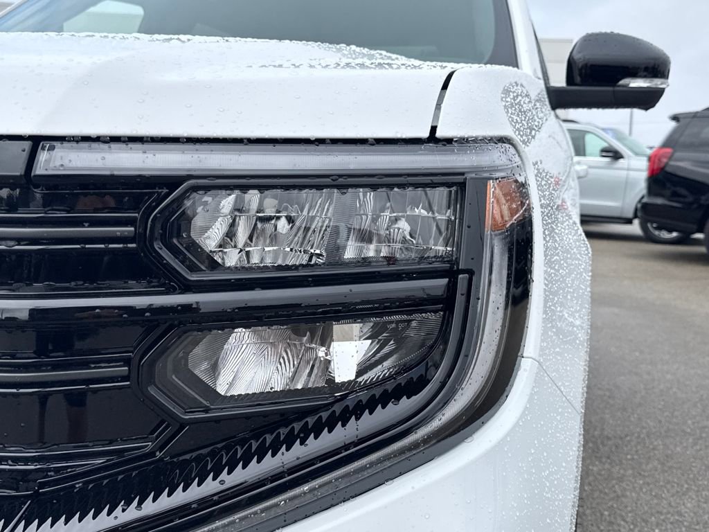 New 2025 Ford Expedition Platinum w/ Stealth Performance Package image 10