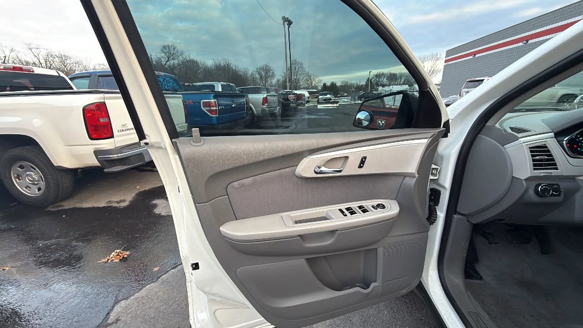 Used 2012 Chevrolet Traverse LS image 10