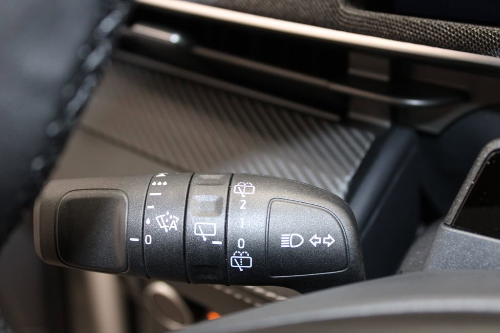 New 2025 Ford Mustang Mach-E Premium image 39