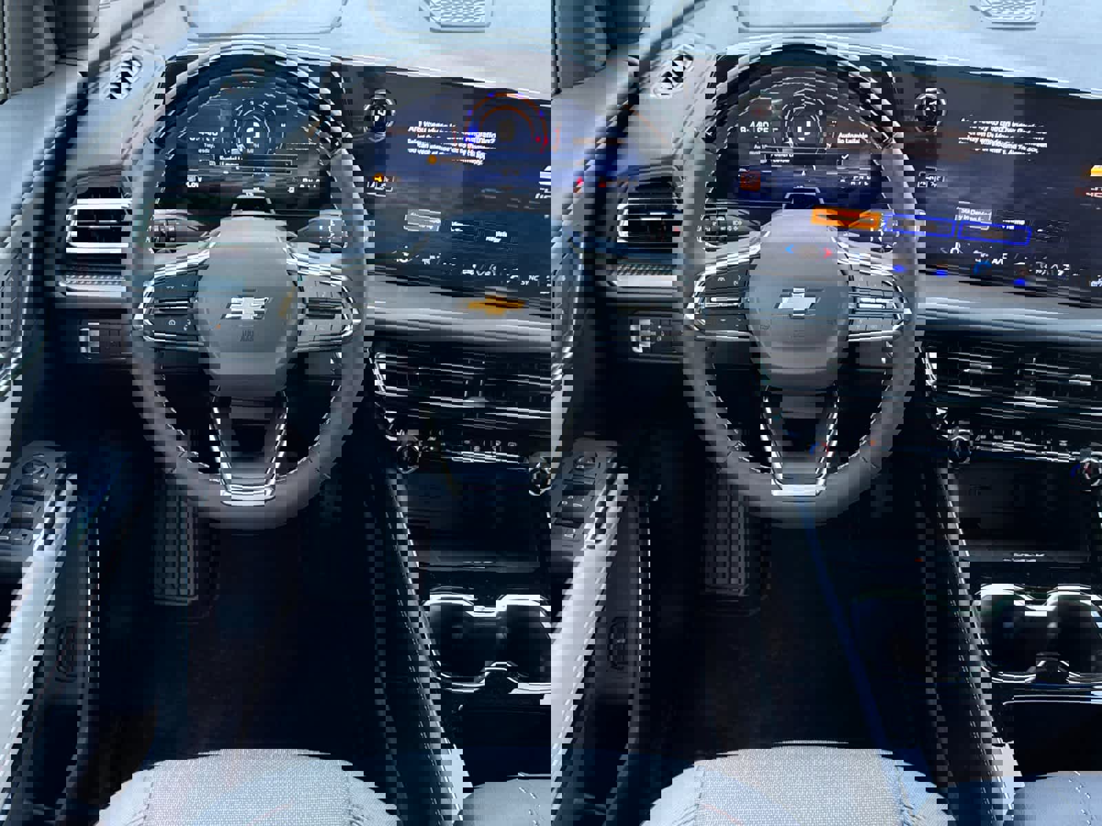 New 2026 Chevrolet Traverse LT w/ Enhanced Driving Package image 13