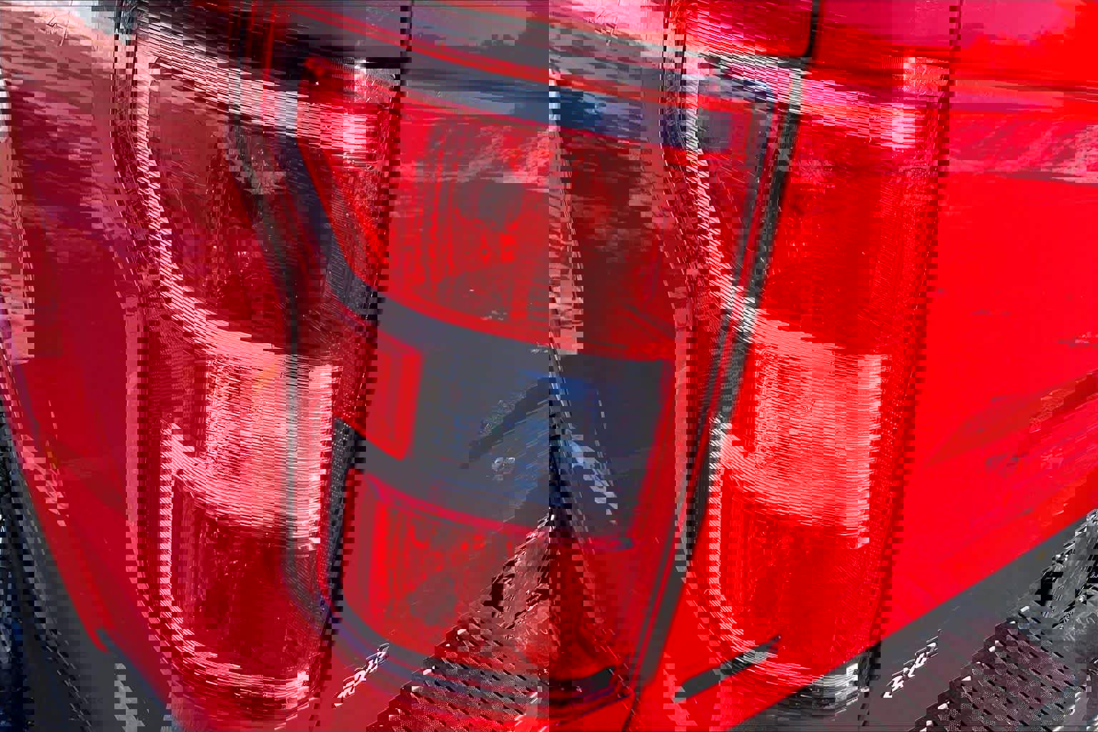 Used 2018 Ford F150 XLT w/ Equipment Group 302A Luxury image 28