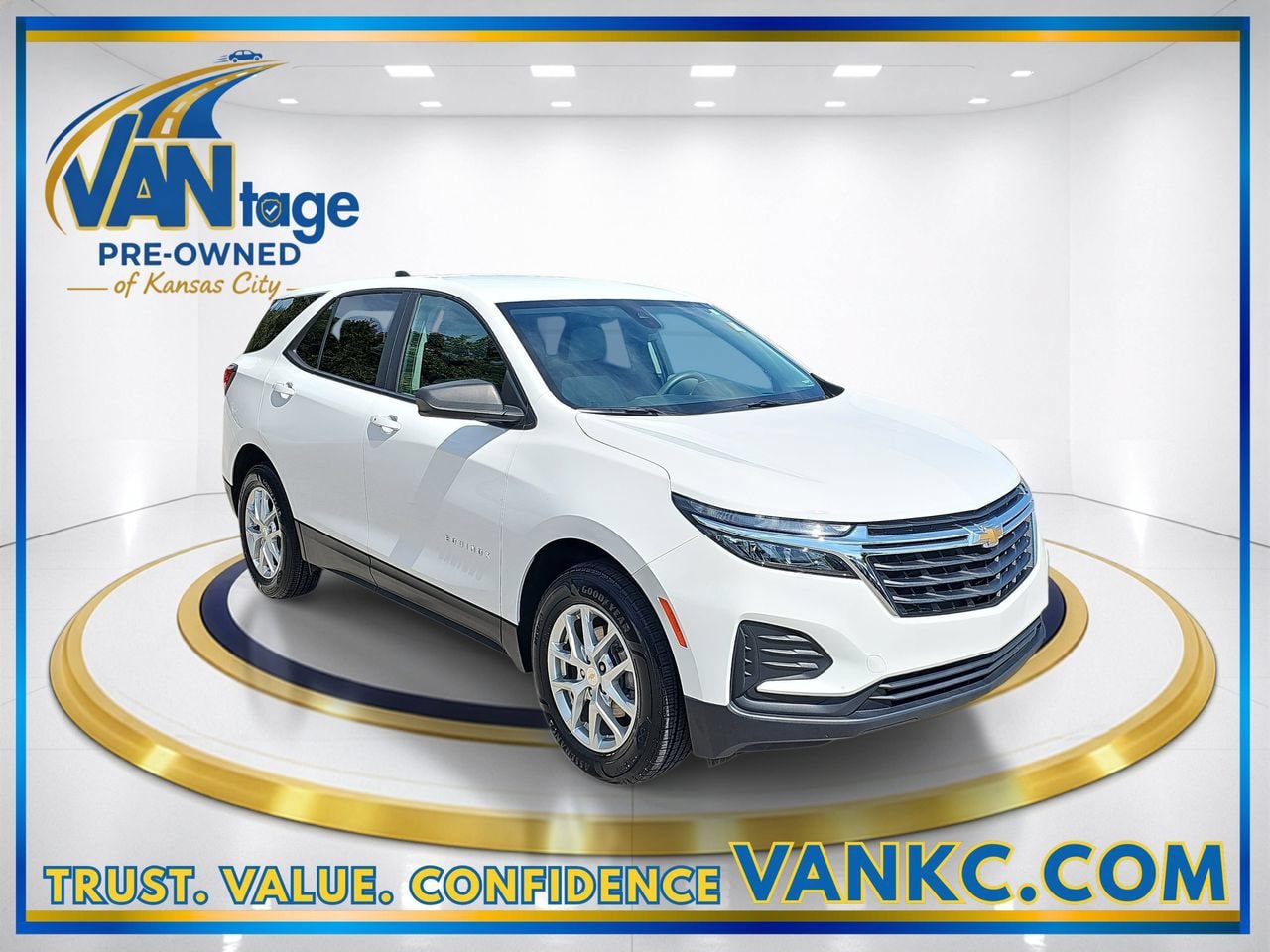 Used 2024 Chevrolet Equinox LS w/ LS Convenience Package AWD/4WD image 3