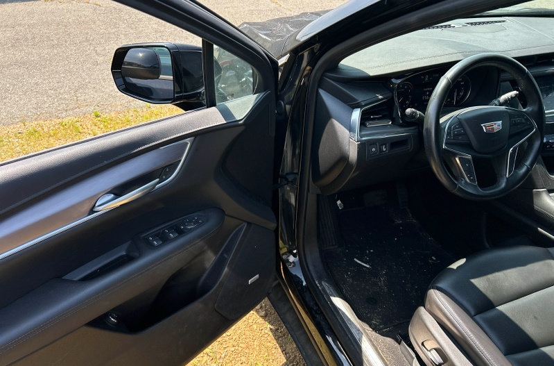 Used 2023 Cadillac XT5 Luxury AWD/4WD image 3