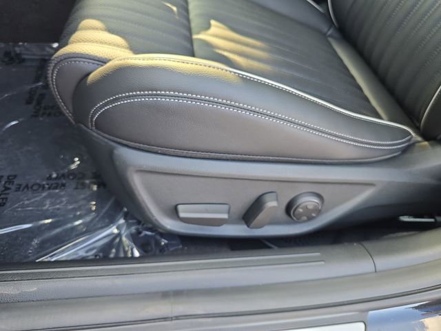 Used 2026 Genesis G70 2.5T Prestige image 12