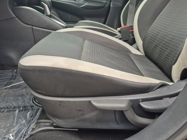 Used 2020 Nissan Versa SV FWD image 17