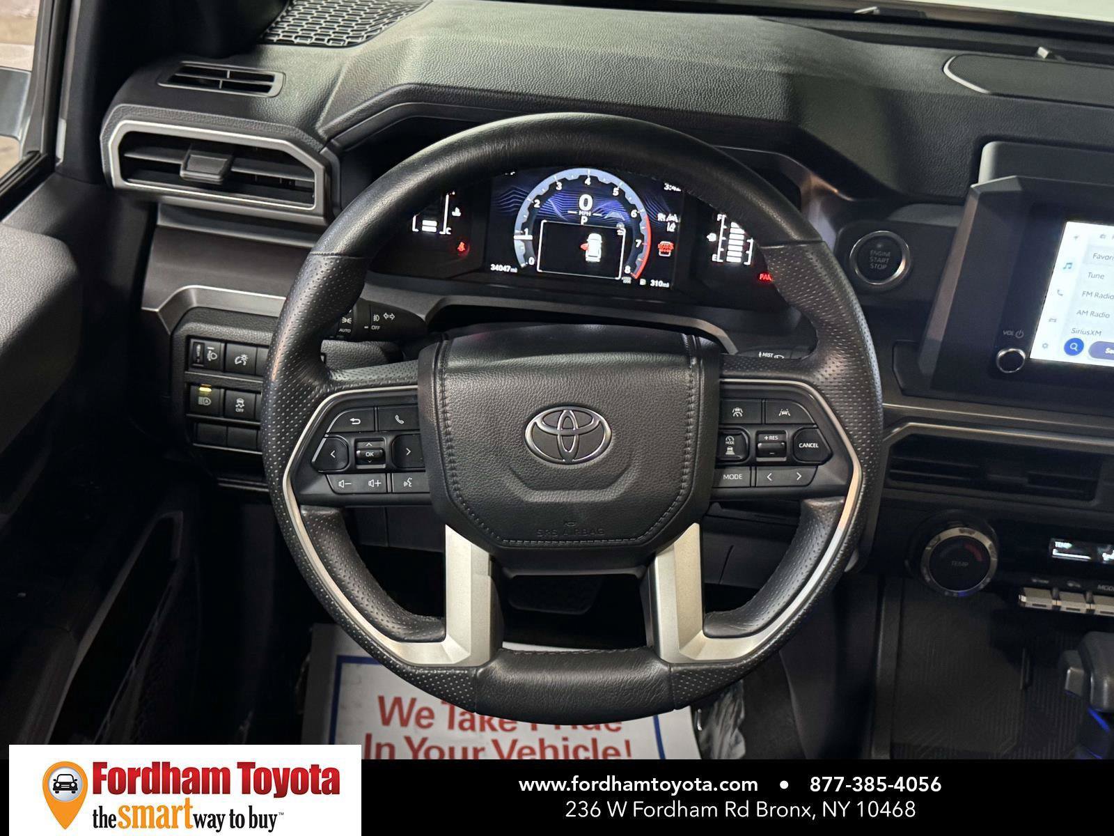 Used 2025 Toyota 4Runner SR5 AWD/4WD image 14