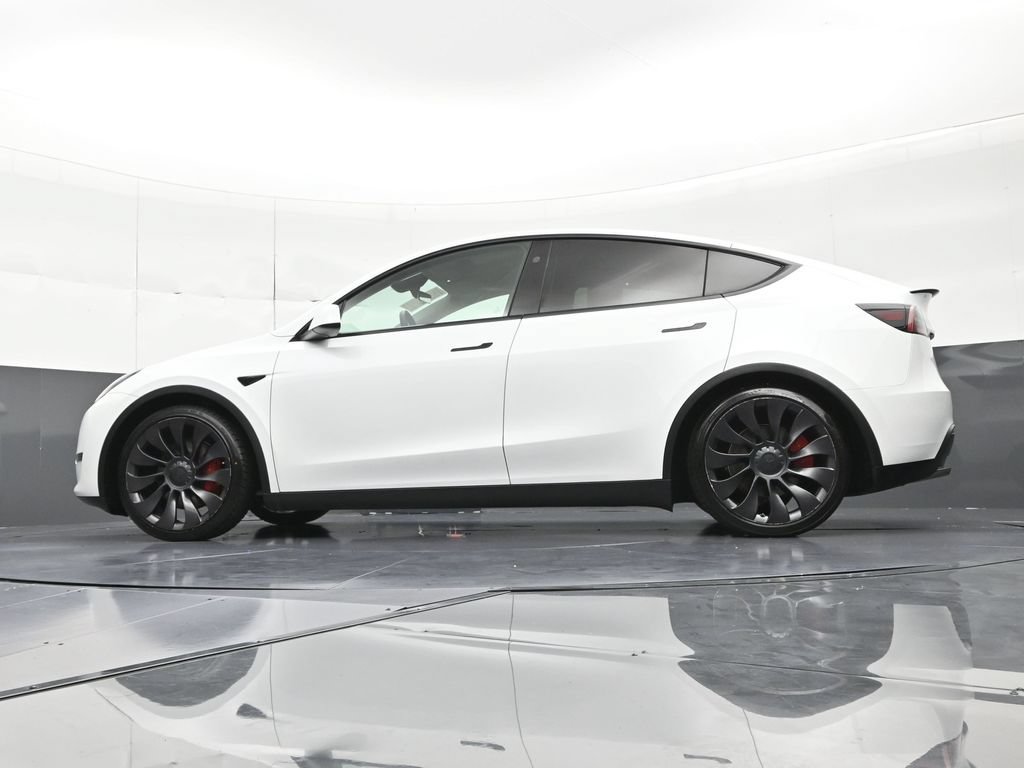 Used 2023 Tesla Model Y Performance AWD/4WD image 21