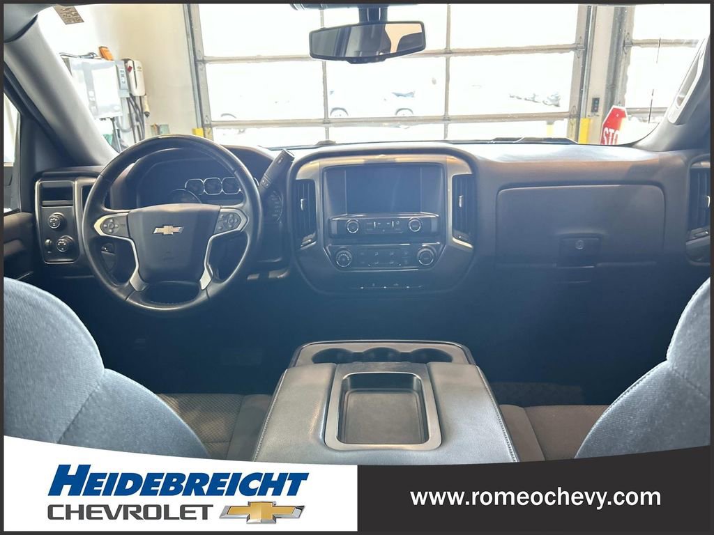 Used 2018 Chevrolet Silverado 1500 LT w/ Trailering Package AWD/4WD image 16