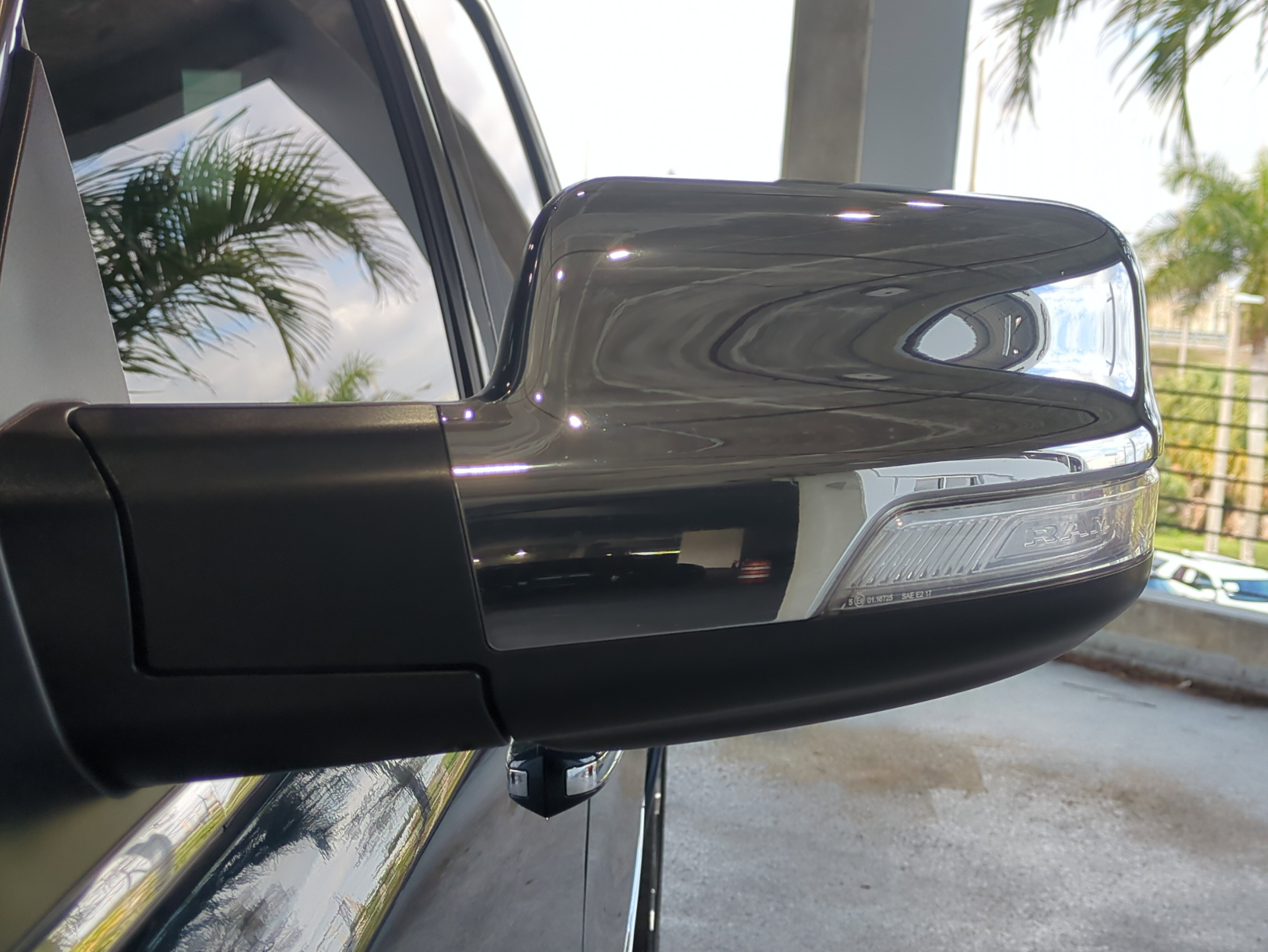 Used 2022 RAM 1500 Limited image 12