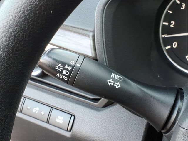 Used 2024 Nissan Altima 2.5 SV FWD image 21