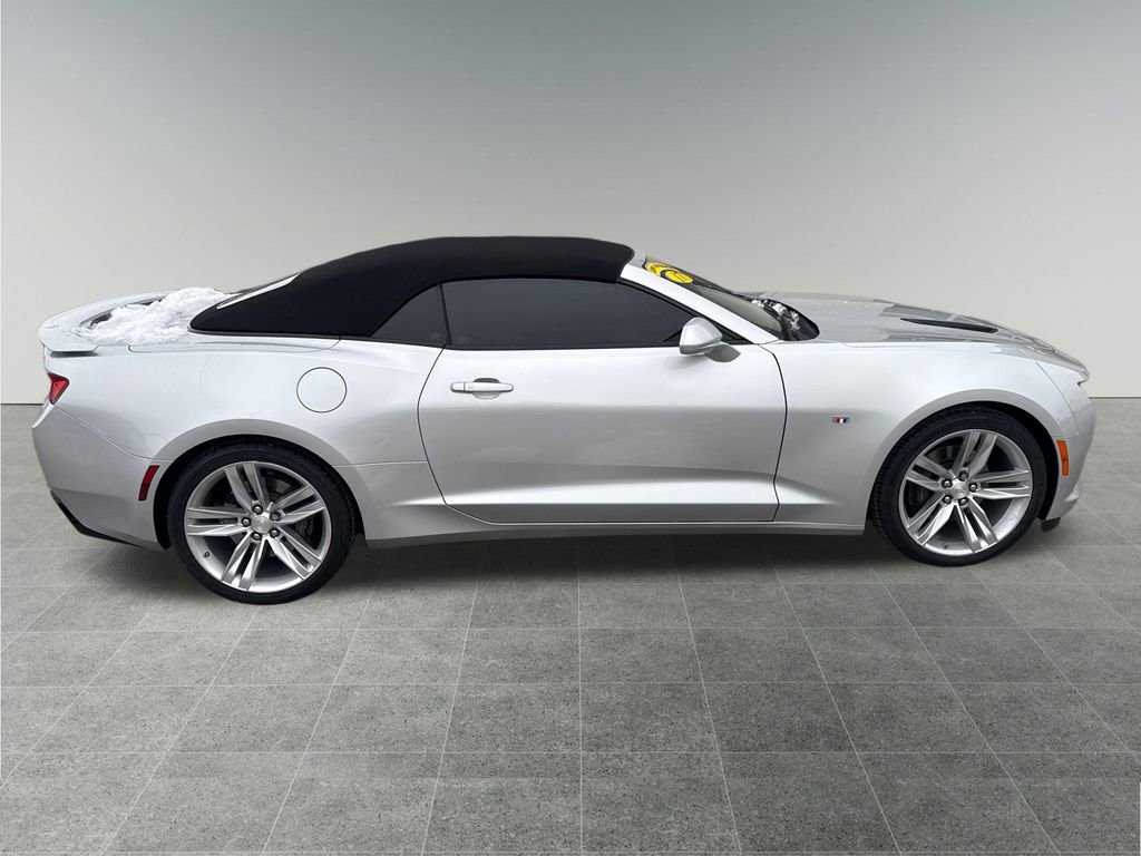 Used 2017 Chevrolet Camaro SS image 7