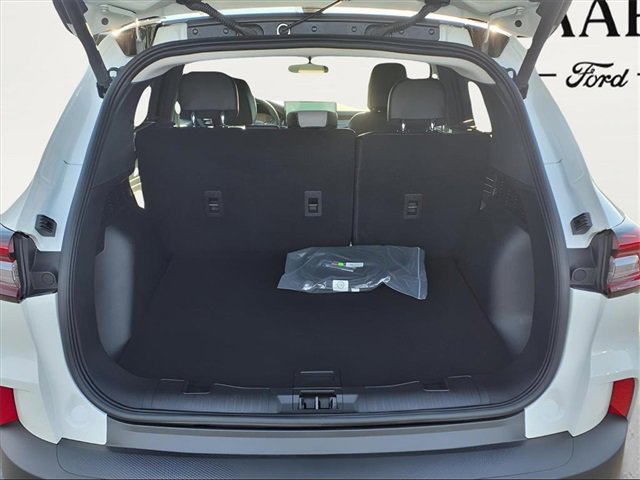 New 2026 Ford Escape SE image 10