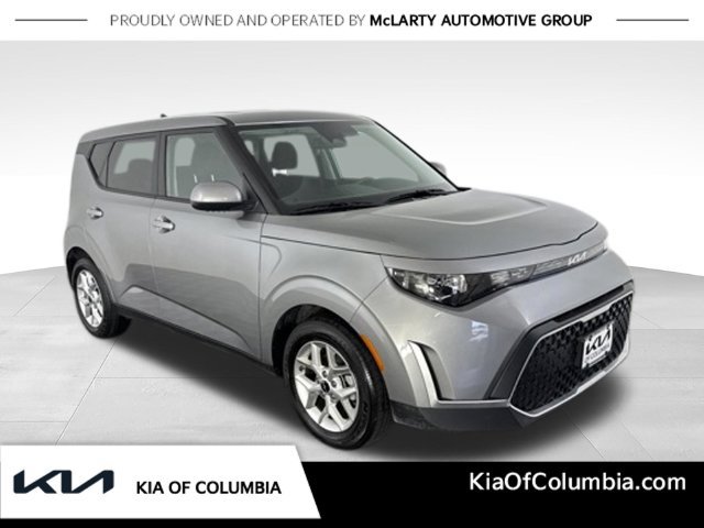 Certified 2025 Kia Soul LX FWD image 1