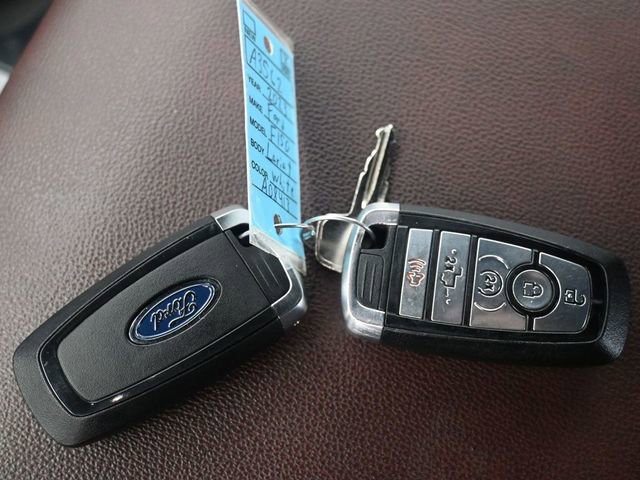 Used 2023 Ford F150 Lariat w/ Equipment Group 502A High image 17