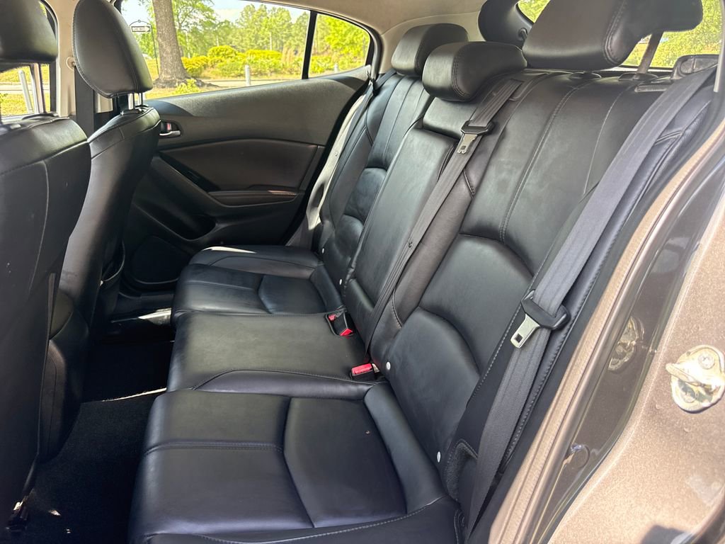 Used 2017 MAZDA MAZDA3 Touring FWD image 31