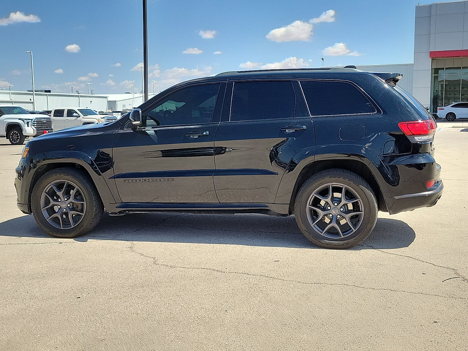 Used 2020 Jeep Grand Cherokee Limited X AWD/4WD image 2