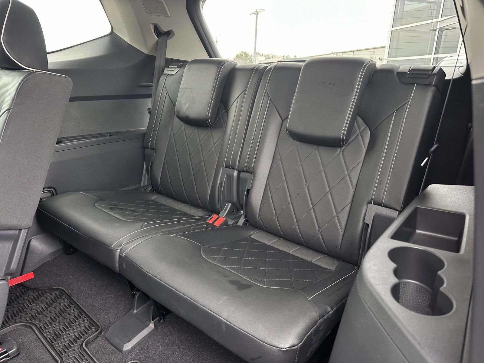 Certified 2025 Volkswagen Atlas SEL Premium R-Line image 13