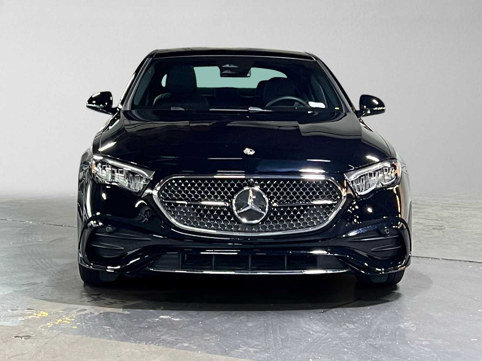 Used 2026 Mercedes-Benz E 350 4MATIC Sedan image 8