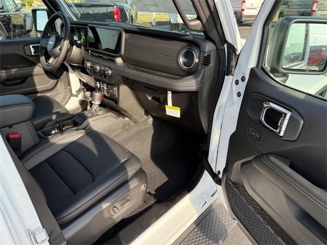 New 2025 Jeep Gladiator Sport image 14