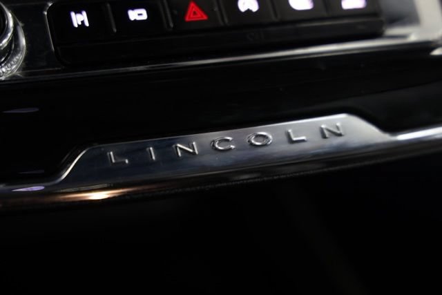 Used 2023 Lincoln Corsair Reserve w/ Equipment Group 202A AWD/4WD image 28