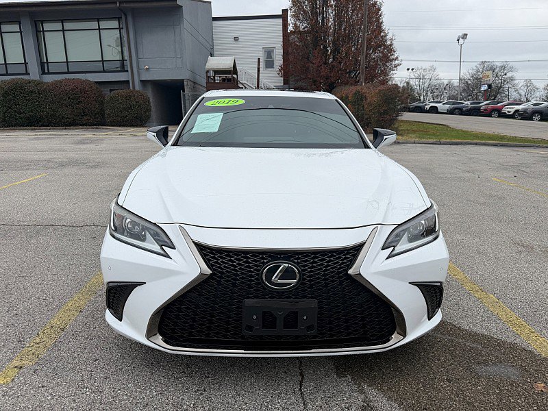 Used 2019 Lexus ES 350 F Sport image 2