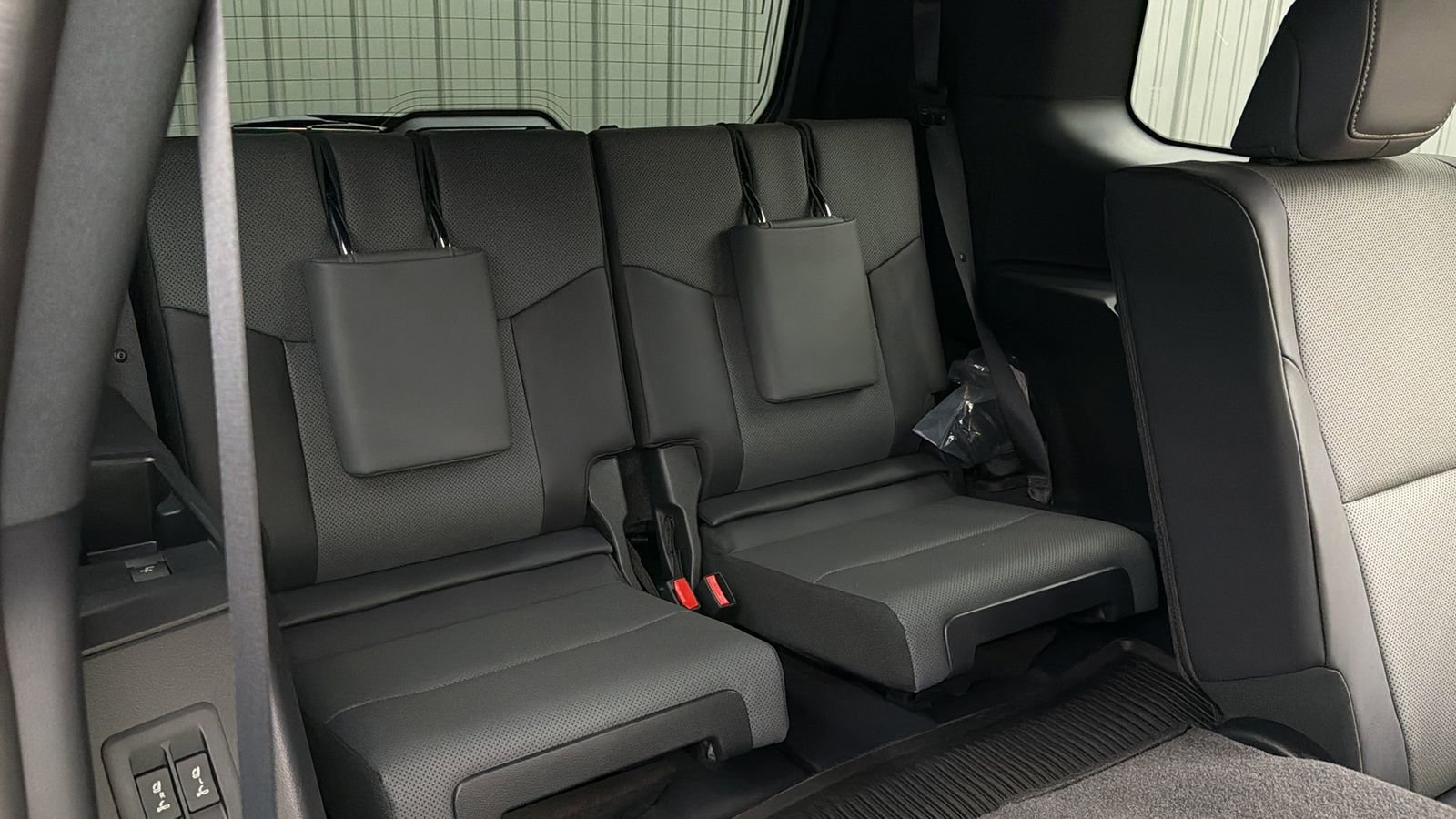 Used 2026 Lexus GX 550 w/ Accessory Package (2T) image 40