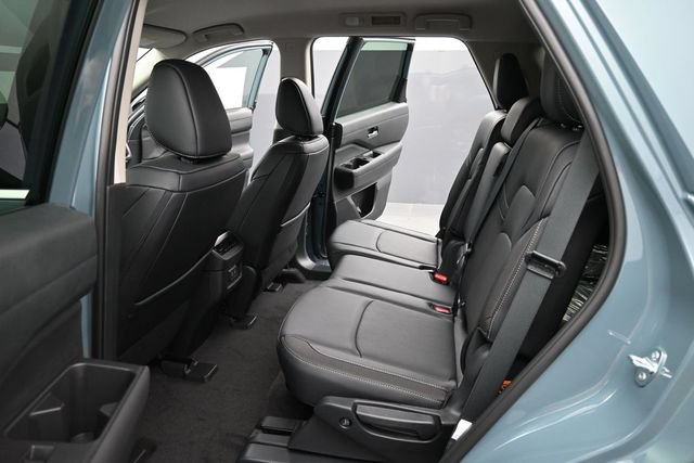 New 2026 Nissan Pathfinder SL w/ Cargo Package FWD image 9