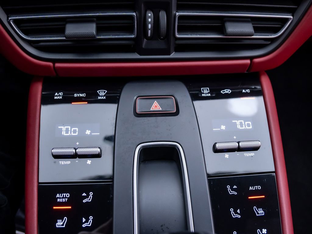Used 2023 Porsche Macan GTS AWD/4WD image 28