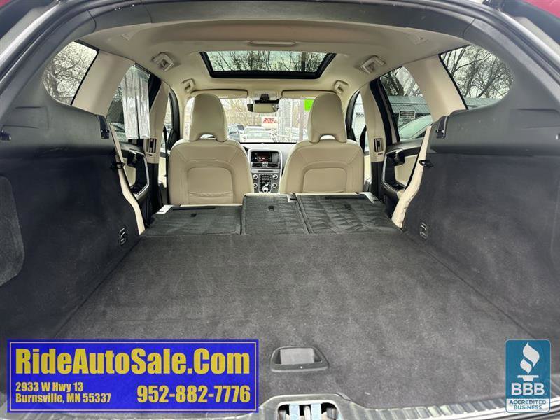 Used 2016 Volvo XC60 T6 w/ Proximity Package AWD/4WD image 27