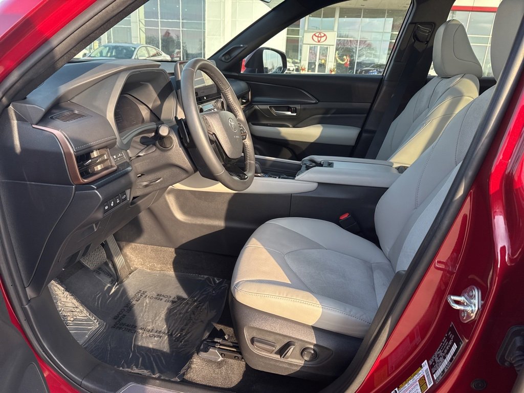 Certified 2024 Toyota Grand Highlander AWD Hybrid image 7