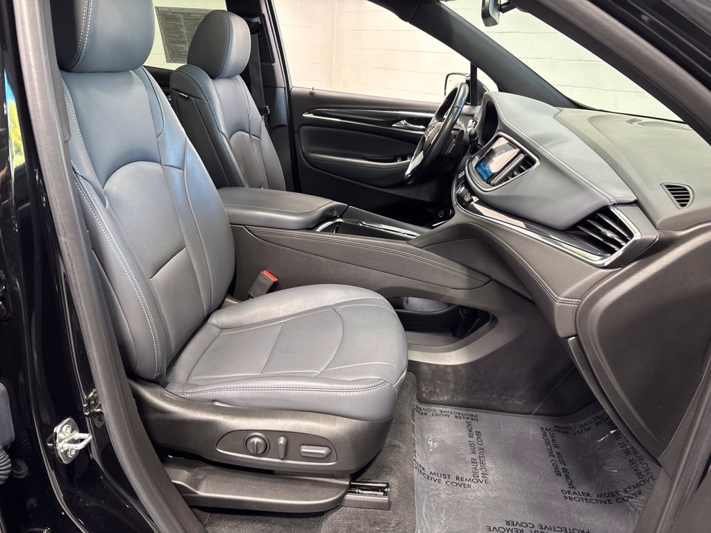 Used 2023 Buick Enclave Essence w/ Experience Buick Package AWD/4WD image 11