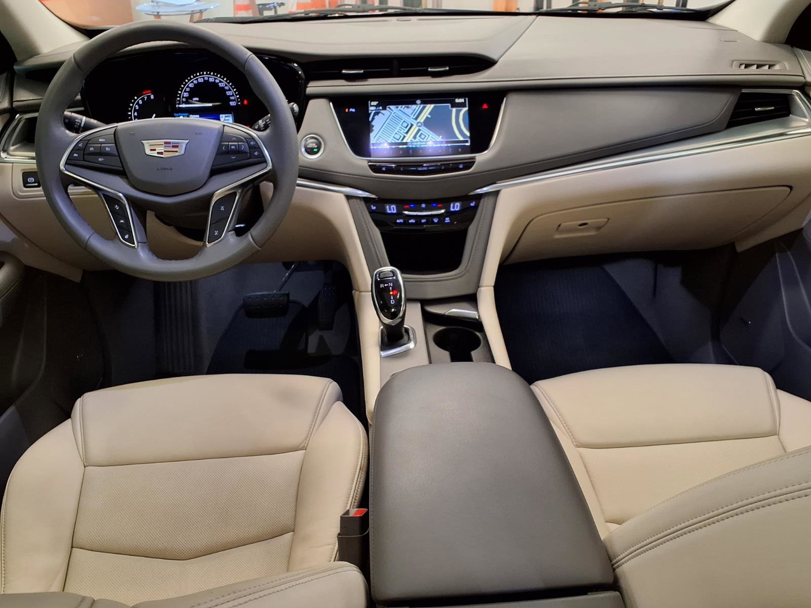 Used 2019 Cadillac XT5 Luxury FWD image 14