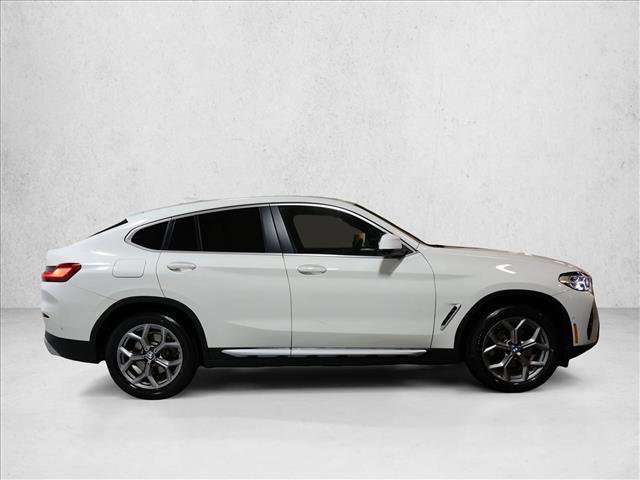 Used 2023 BMW X4 xDrive30i w/ Premium Package AWD/4WD image 5