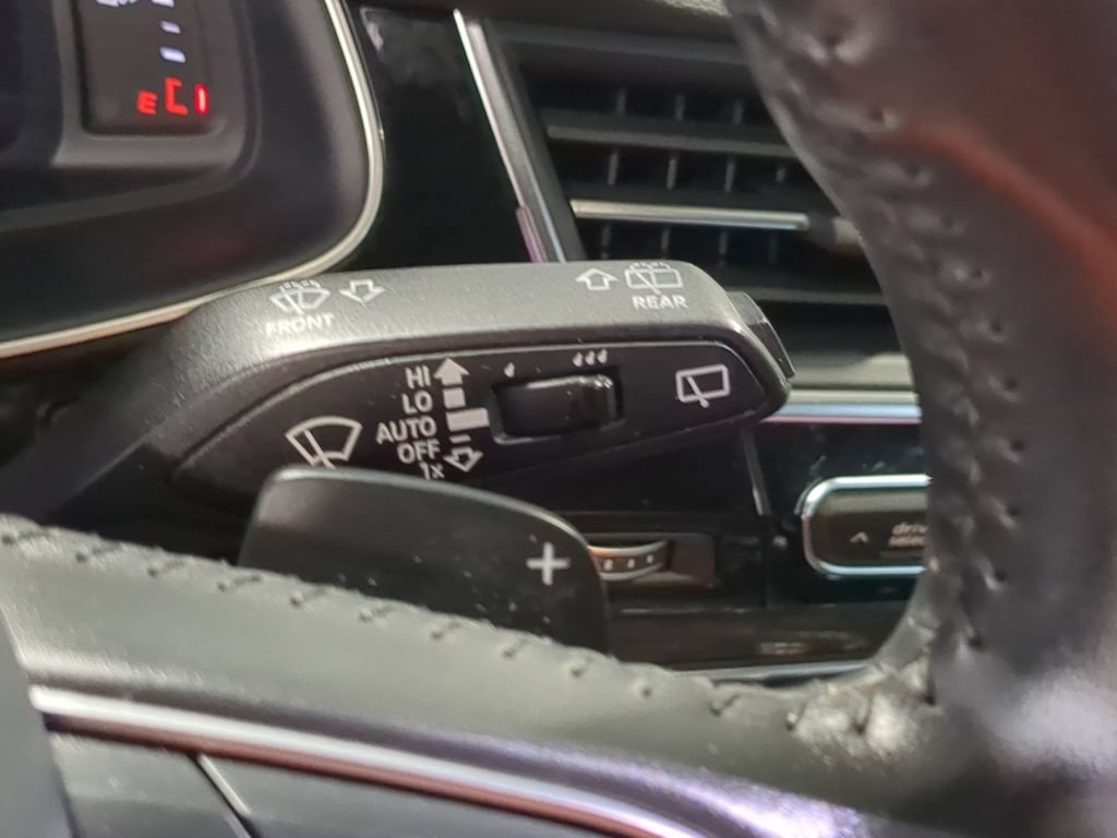 Used 2018 Audi Q7 3.0T Prestige AWD/4WD image 25