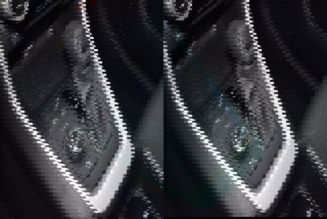 Used 2023 Toyota RAV4 XLE w/ Convenience Package AWD/4WD image 30