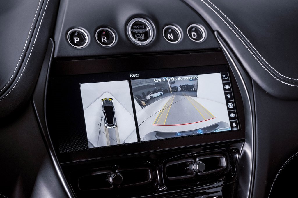 Used 2023 Aston Martin DBX 707 image 29