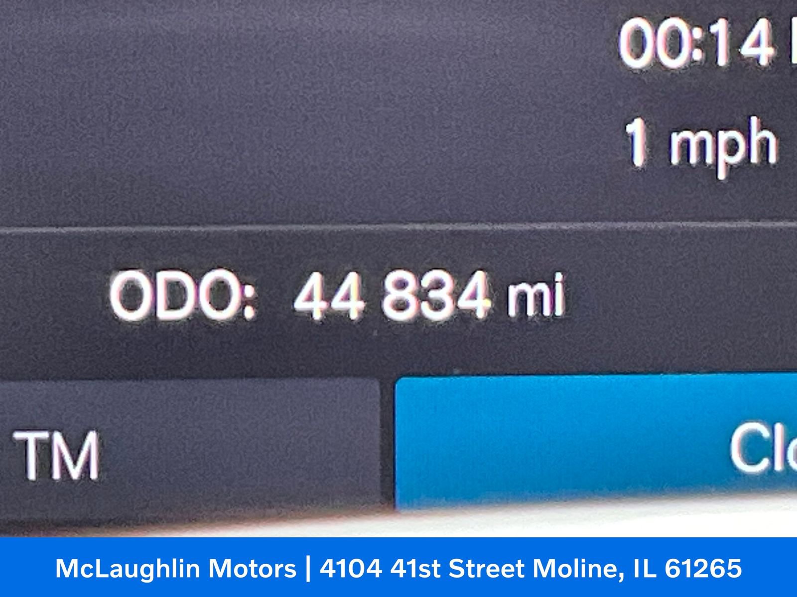 Certified 2023 Volvo XC90 B6 Ultimate w/ Protection Package Premier image 18