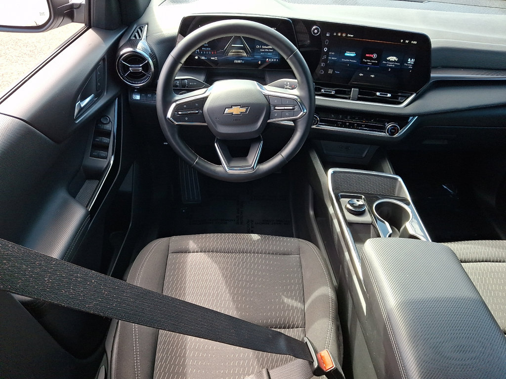 Used 2026 Chevrolet Equinox LT AWD/4WD image 22