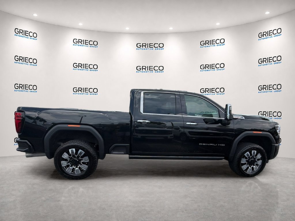 Used 2024 GMC Sierra 2500 Denali w/ Denali Reserve Package AWD/4WD image 8