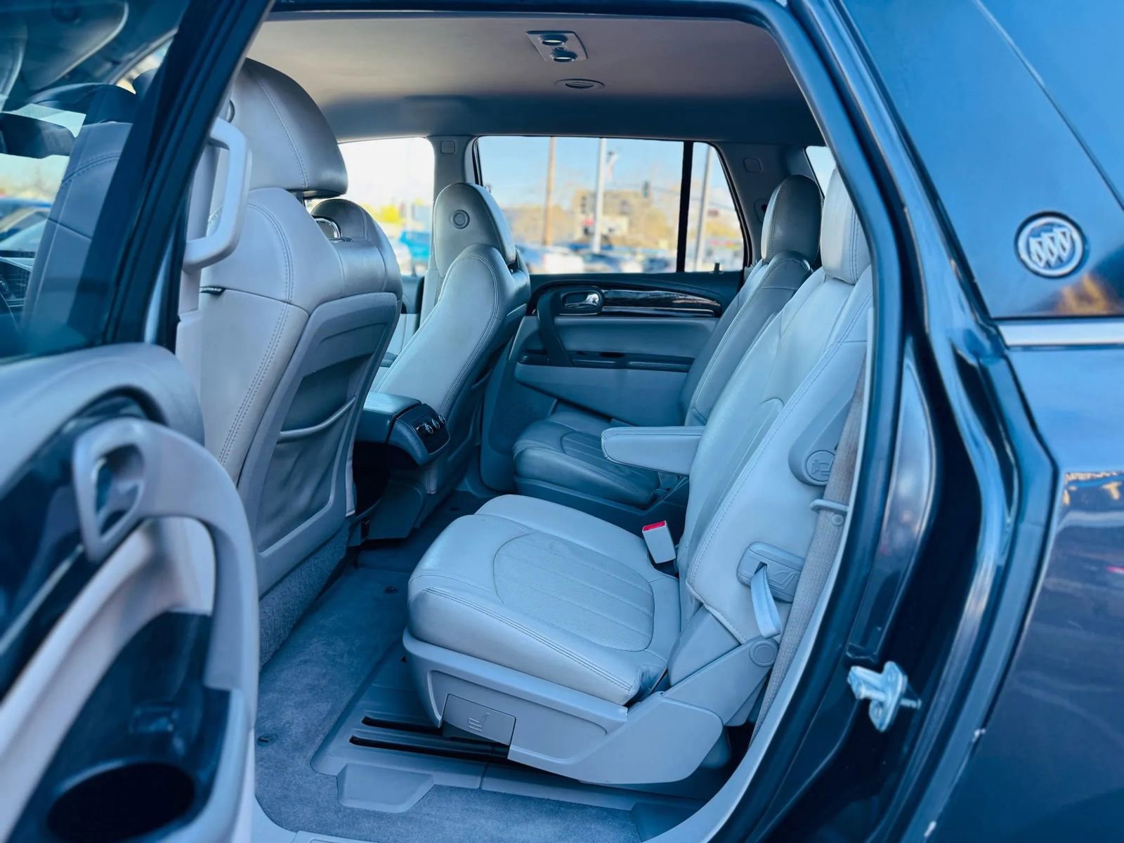 Used 2015 Buick Enclave Leather image 13