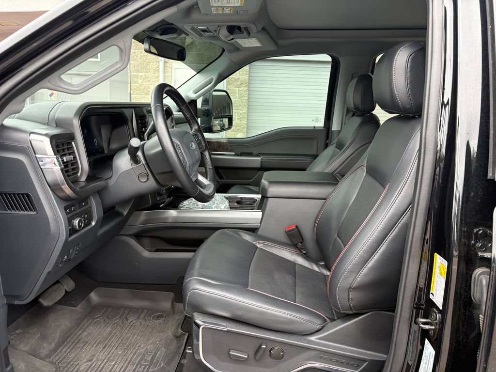 Certified 2023 Ford F350 Lariat w/ Tremor Off-Road Package AWD/4WD image 18