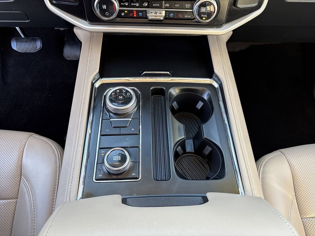 Used 2023 Ford Expedition XLT image 25