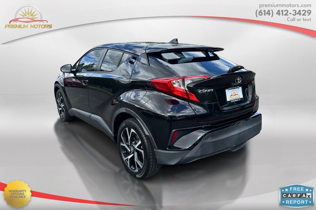 Used 2018 Toyota C-HR XLE FWD image 3