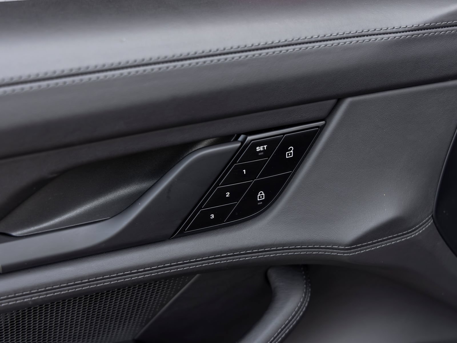 Certified 2024 Porsche Taycan Turbo AWD/4WD image 21
