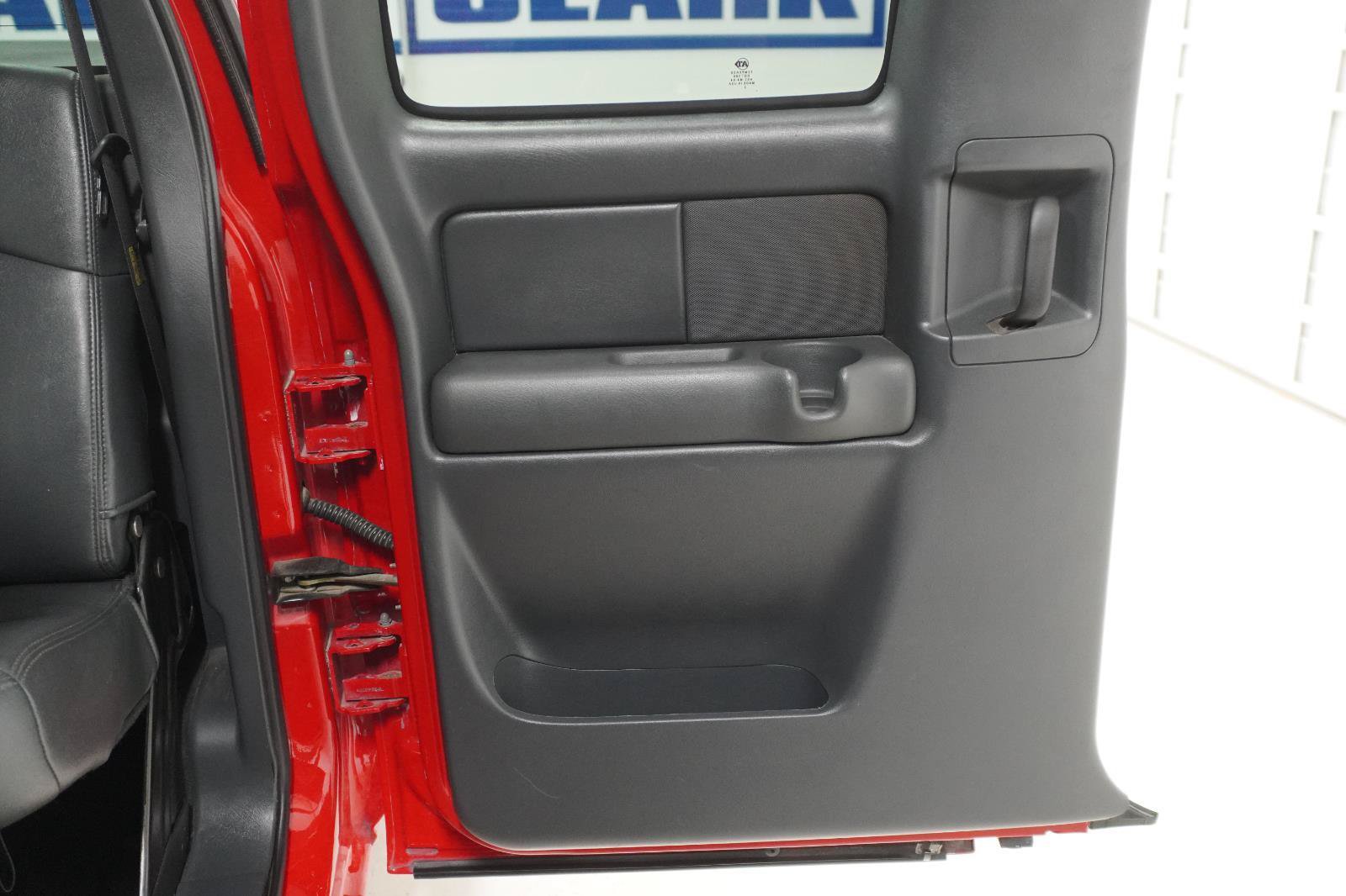 Used 2001 Chevrolet Silverado 1500 LT RWD image 17
