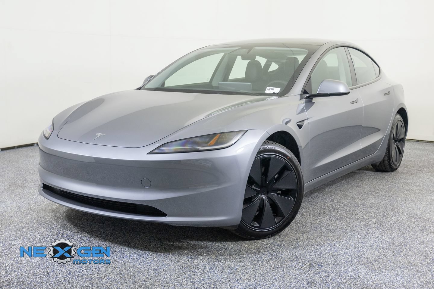 Used 2025 Tesla Model 3 Long Range RWD image 4