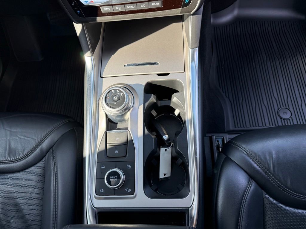 Used 2020 Ford Explorer Platinum image 28