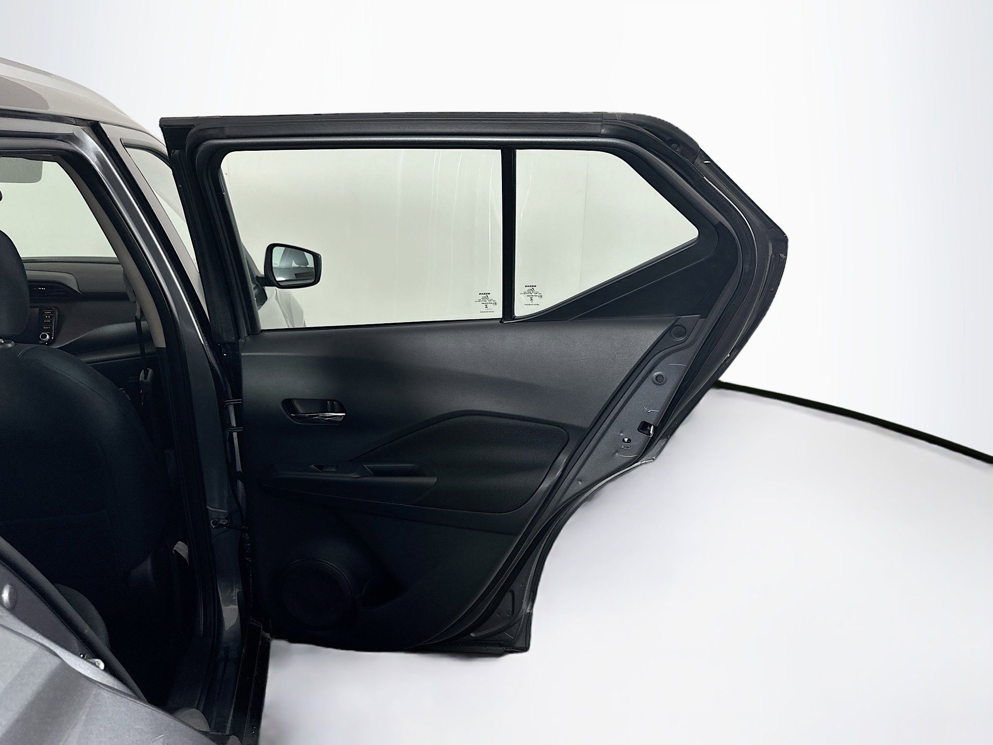 Used 2024 Nissan Kicks SV image 28