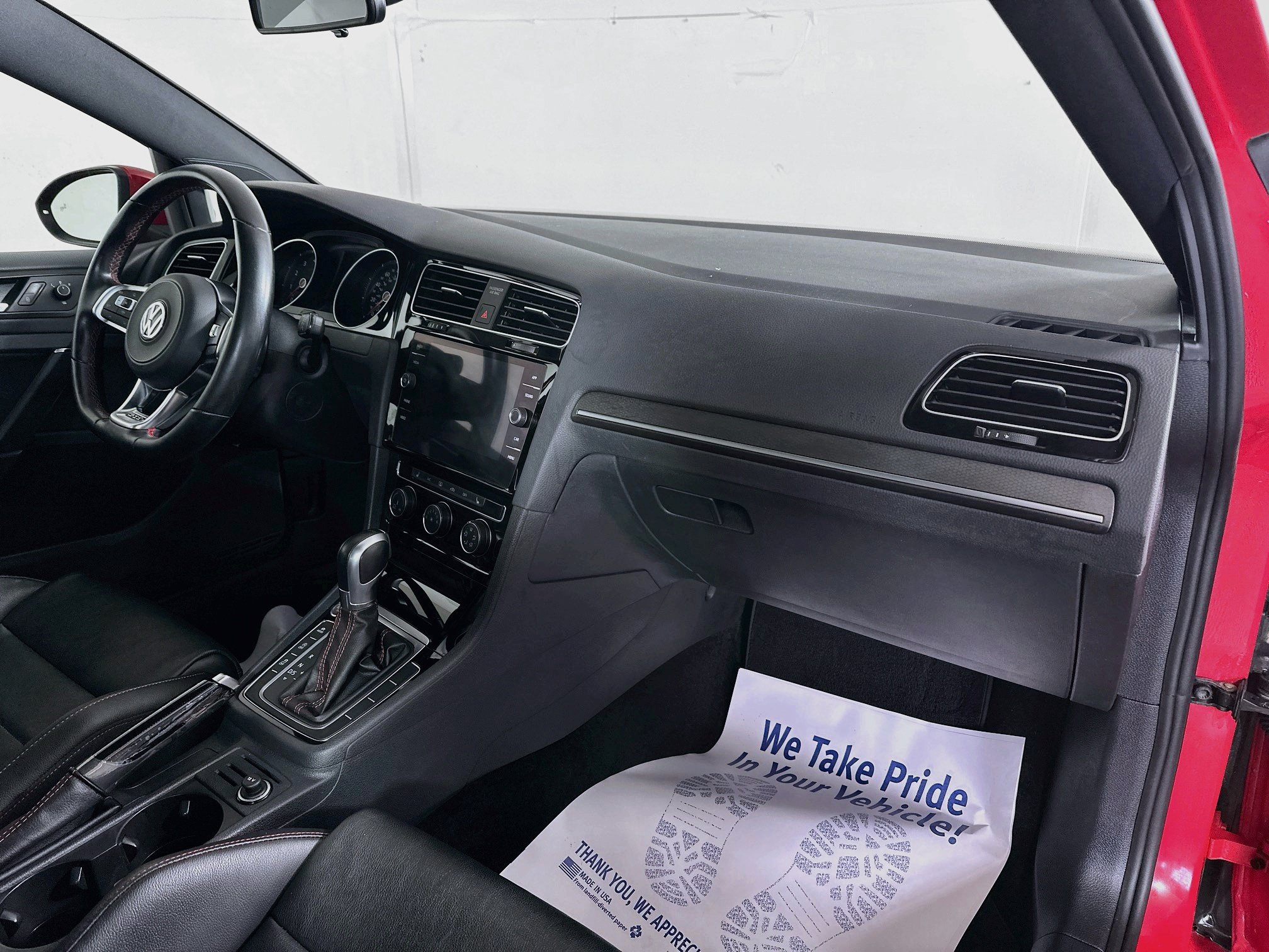 Used 2019 Volkswagen GTI SE FWD image 26